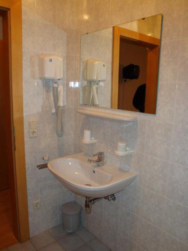 Single Room image 1