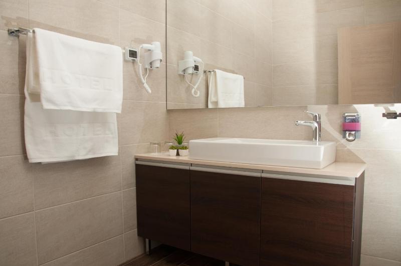 Triple Room image 3
