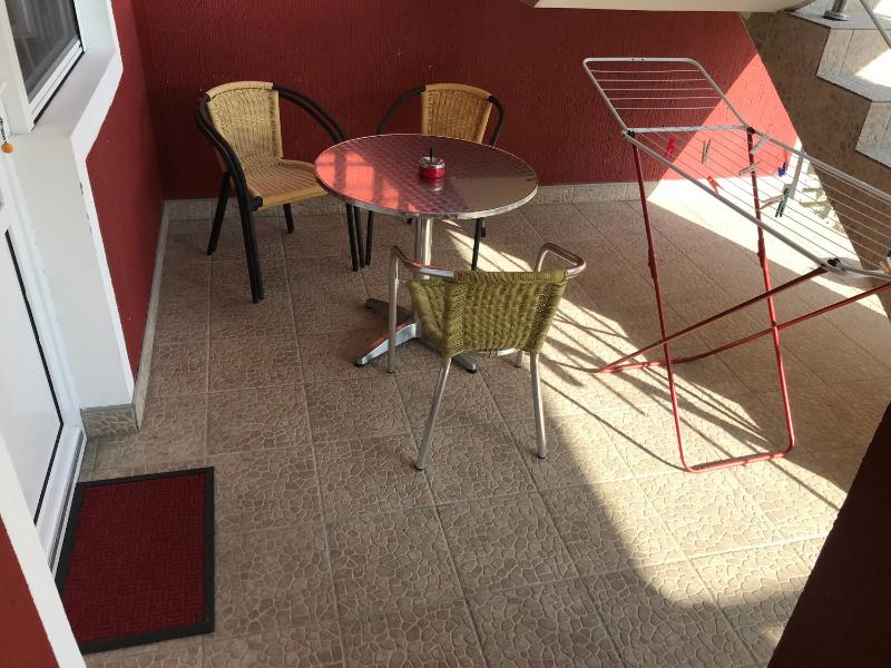 Triple Room with Balcony image 4