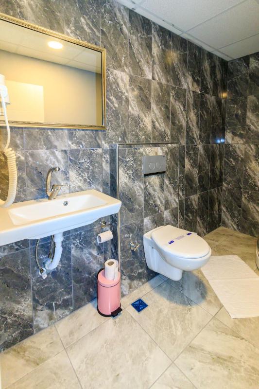 Standard Double Room image 4