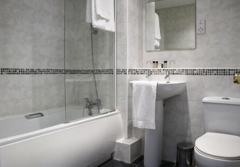 Single Room image 3