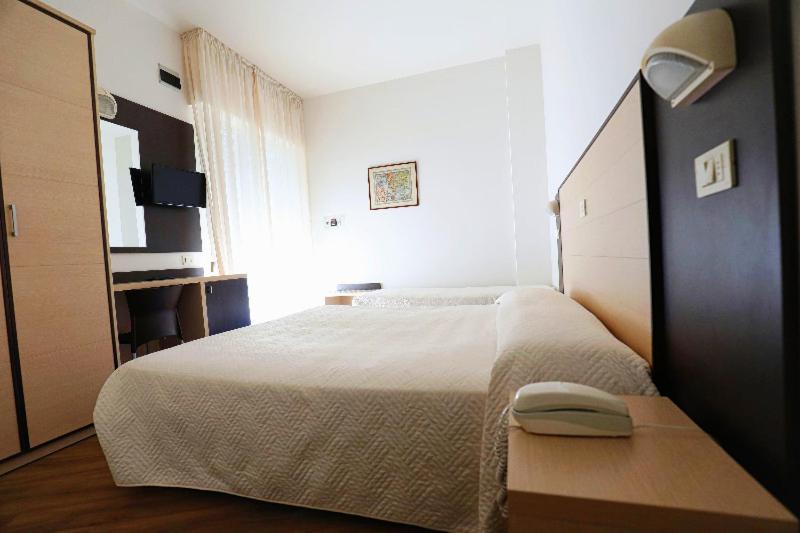 Comfort Double Room image 3
