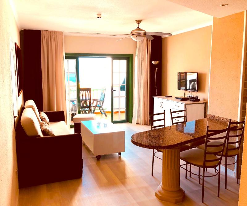 Neptuno Regency One-Bedroom image 4