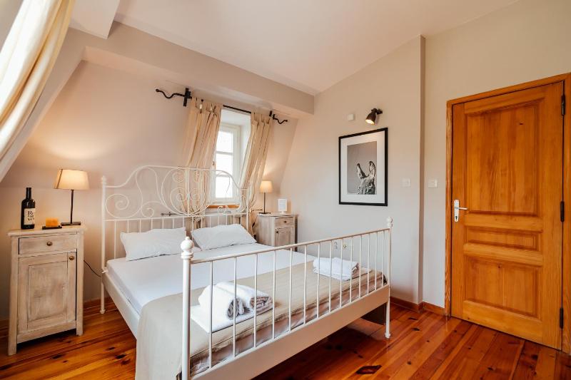 Apartment with Sea View image 3