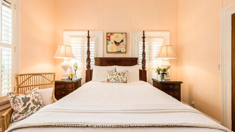 Old Town Manor - image 47