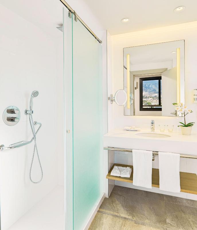 Double or Twin Room with Pool View (2 Adults) image 1