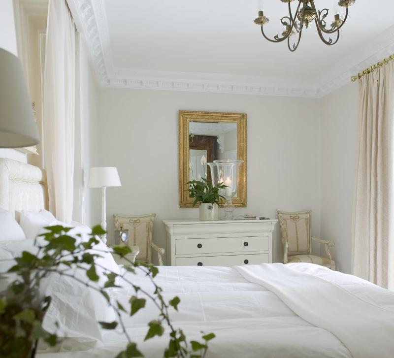 Single Room image 4