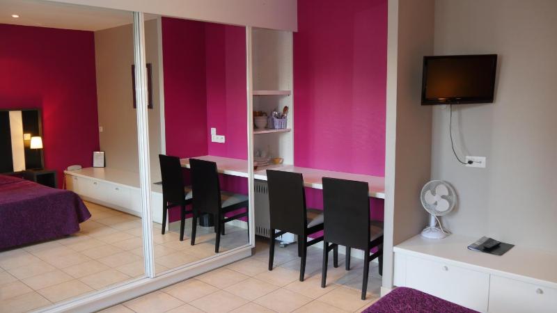 Hôtel Savary - image 1
