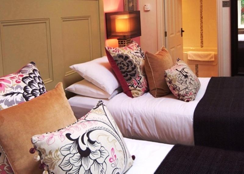 Superior Double Room (1 Adult) image 1