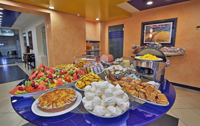 Central Park Hotel Modena - image 11