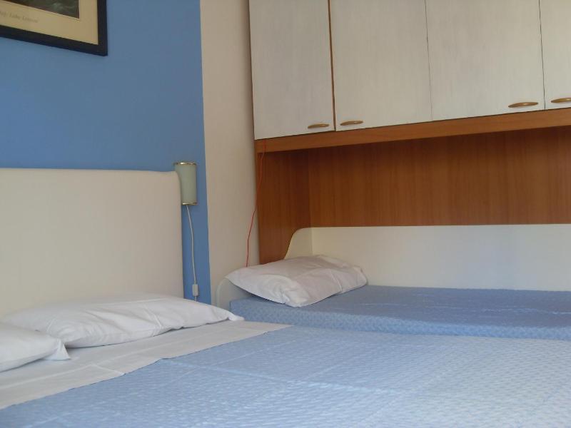 Triple Room image 2