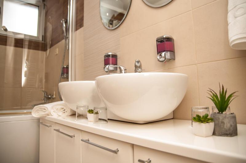 Suite image 3