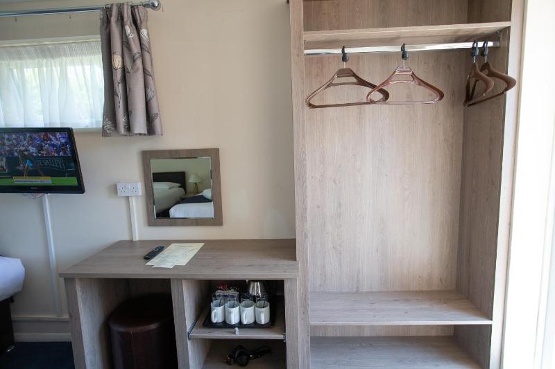 Triple Room image 2