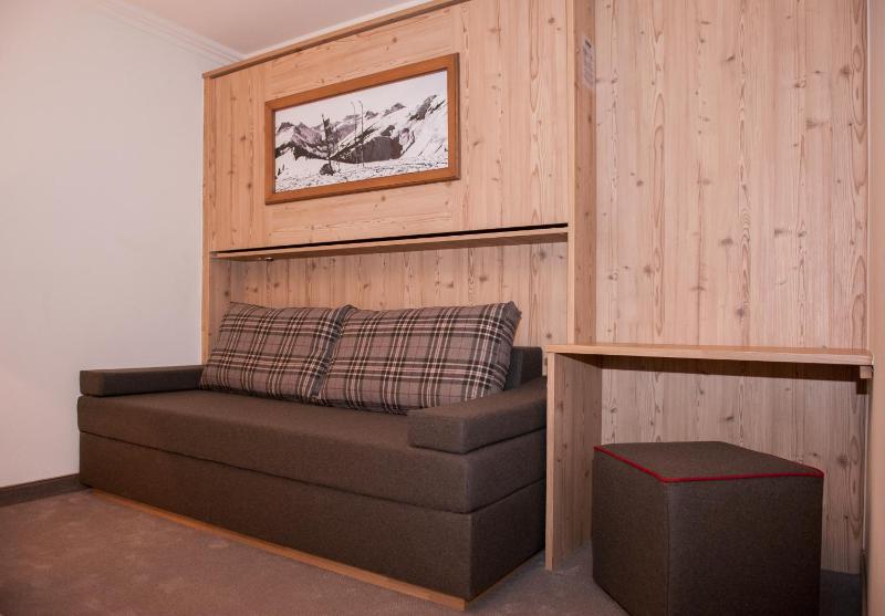 Triple Room with Balcony image 1
