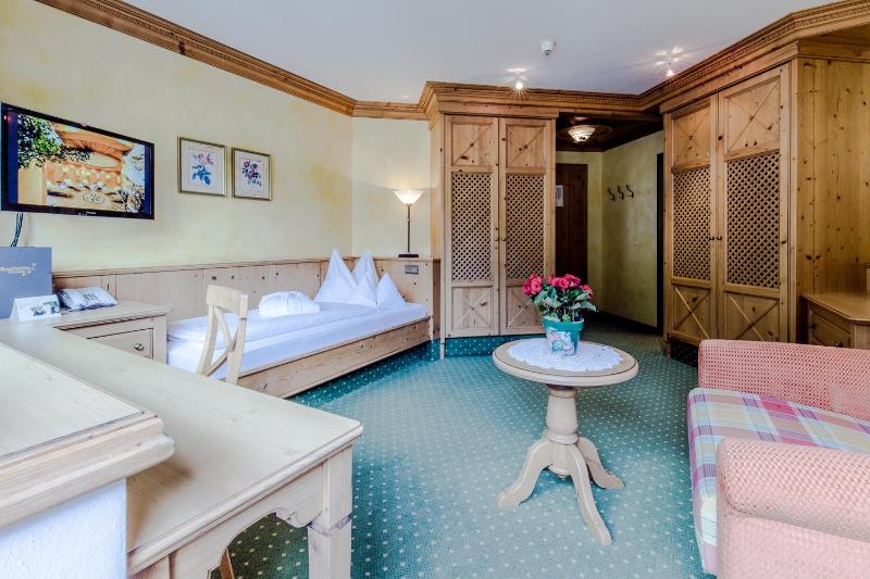 Single Room image 2