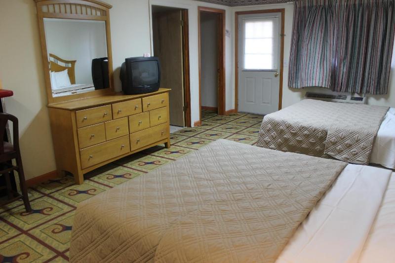 Double Room with Two Double Beds image 1