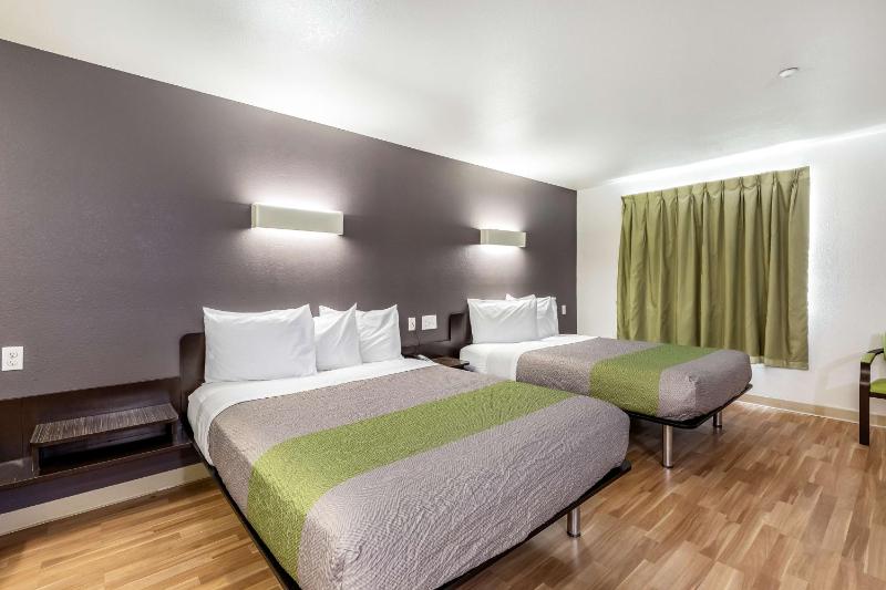 Deluxe Quadruple Room - Non-Smoking image 3