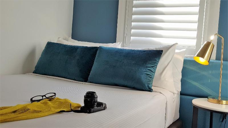 Small Double Room image 3