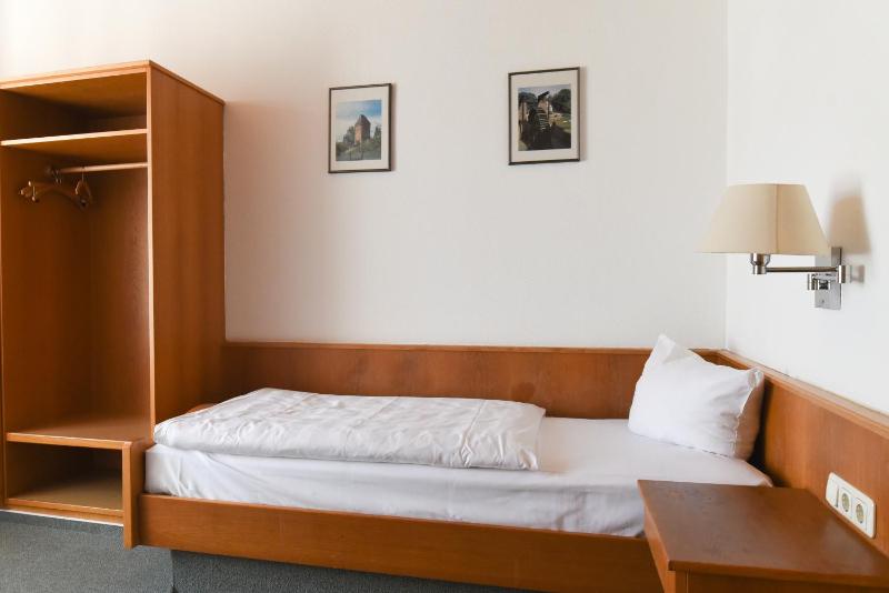 Single Room image 1