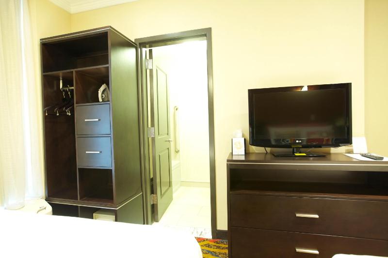 Double or Twin Room image 3