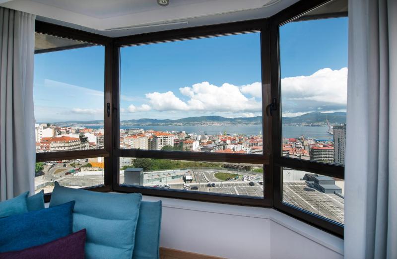 Superior King Room with Views (2 Adults) image 3