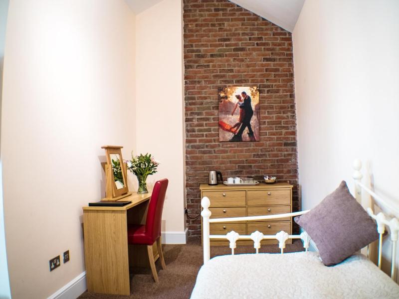 Executive Room image 2
