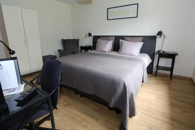 Deluxe Double Room image 2