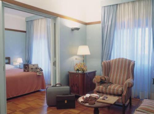 Superior Double Room image 3