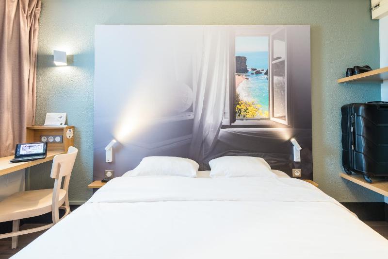 Double Room image 1