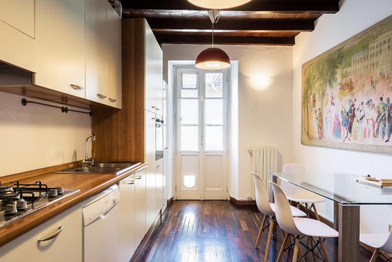 Palazzo Del Pero Luxury Attic - byMyHomeinComo - image 30