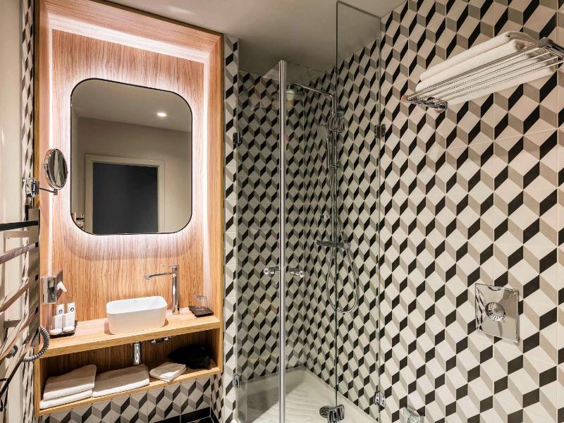 Executive King Room image 4