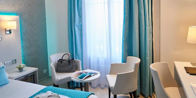Best Western Plus Hotel Carlton - image 16