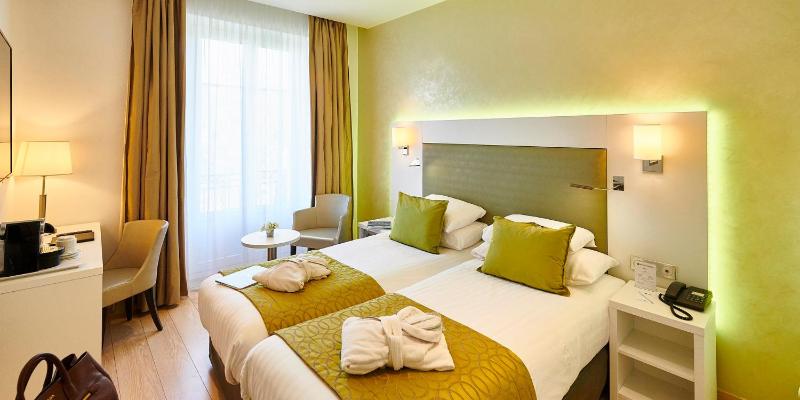 Best Western Plus Hotel Carlton - image 14