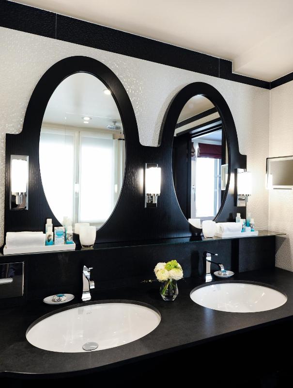 Junior Suite image 3
