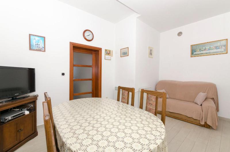 Two-Bedroom Apartment image 4