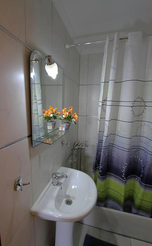 Double or Twin Room image 3