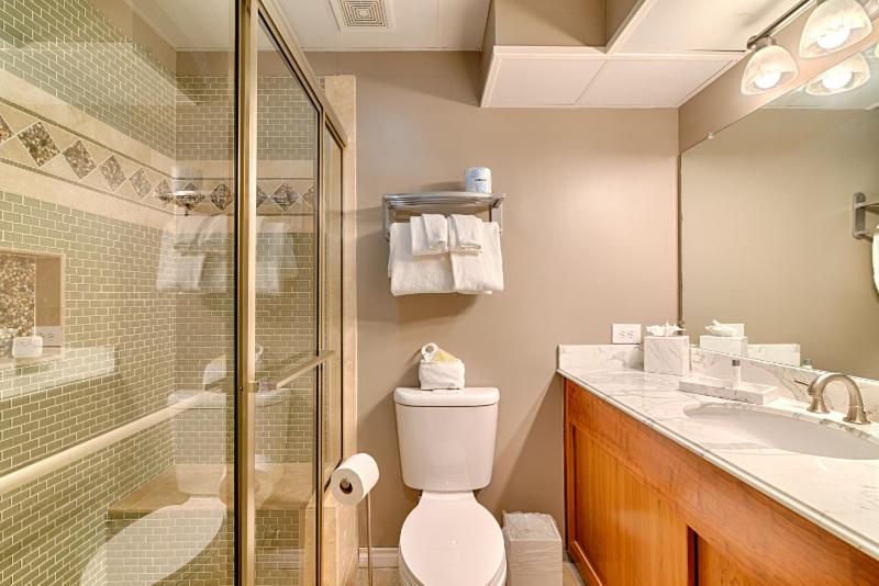 Two-Bedroom Suite image 3