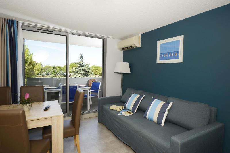 Deluxe Apartment image 4