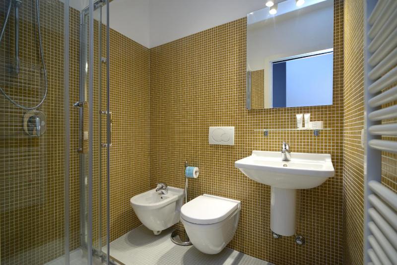 One-Bedroom Apartment with Terrace image 3