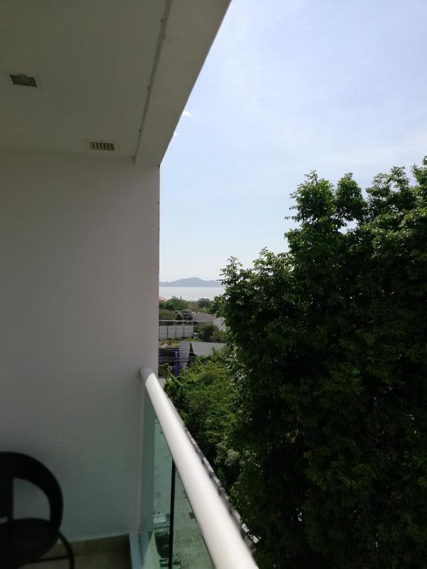 Cosy Beach View Apartments - image 27
