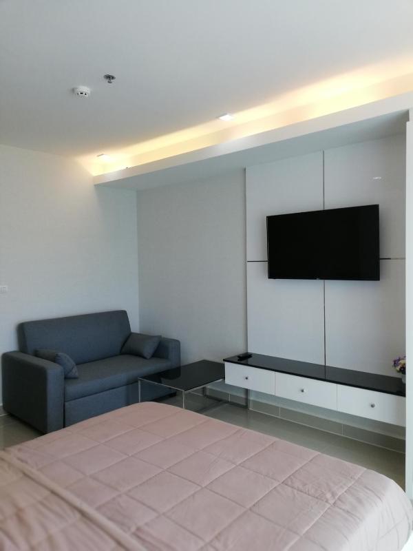 Cosy Beach View Apartments - image 46