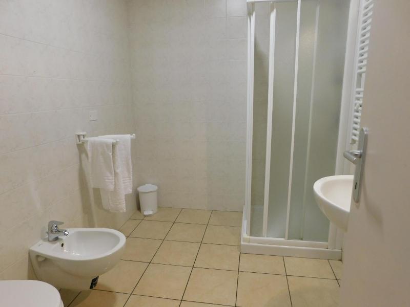 Two-Bedroom Apartment with Private Hot Tub image 2