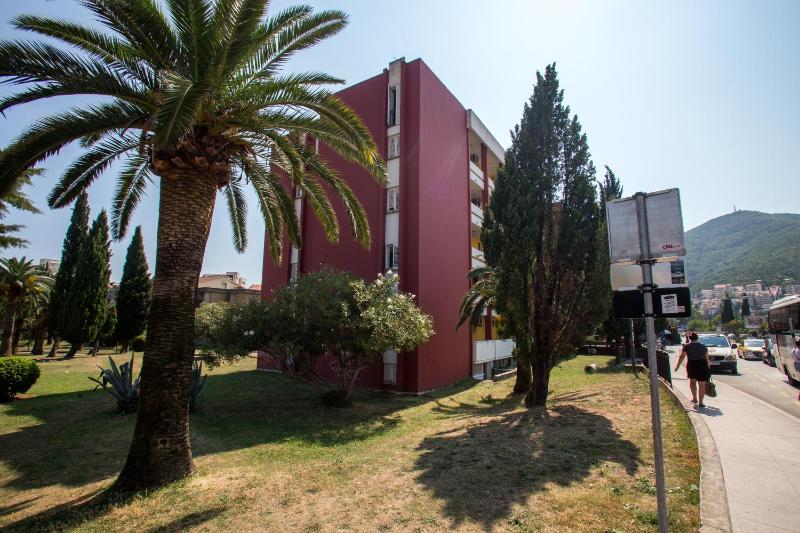 Irena Downtown Apartment - image 14