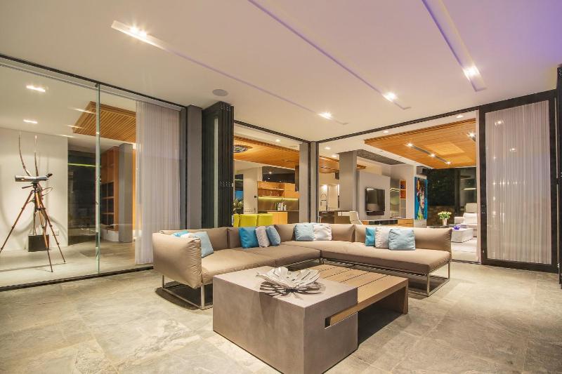Geneva House - image 5