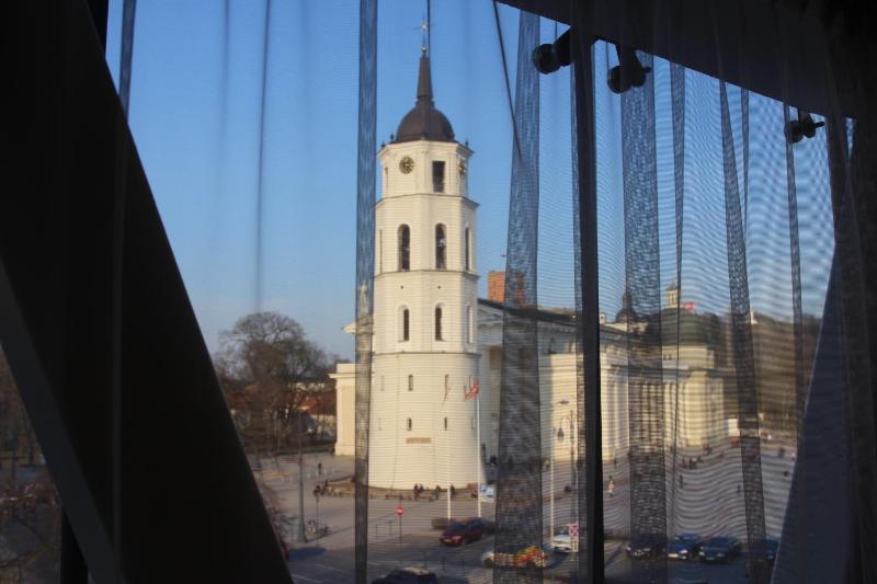 Deluxe Studio Suite with Cathedral View image 2