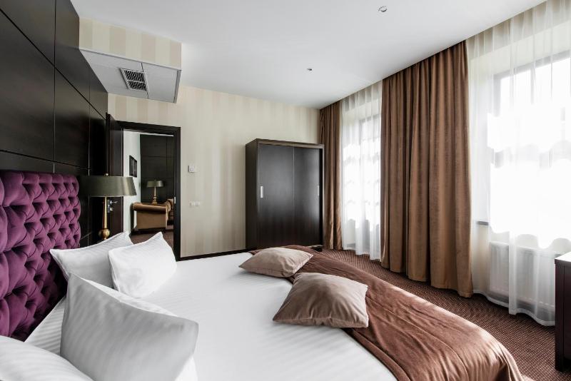 Suite image 3