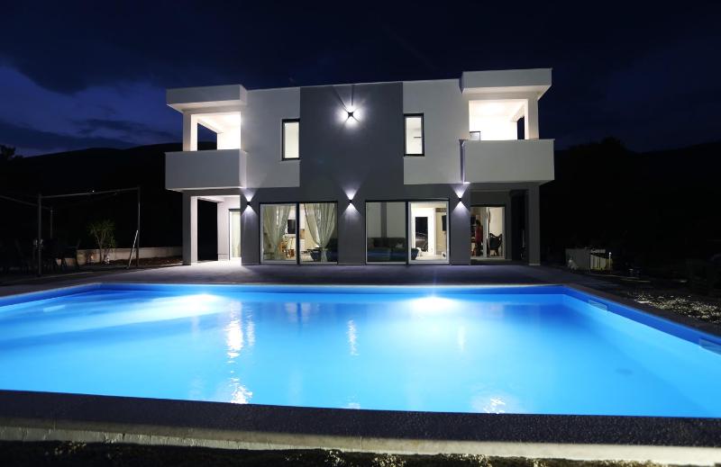 Villa Sky - Heating Pool - image 45