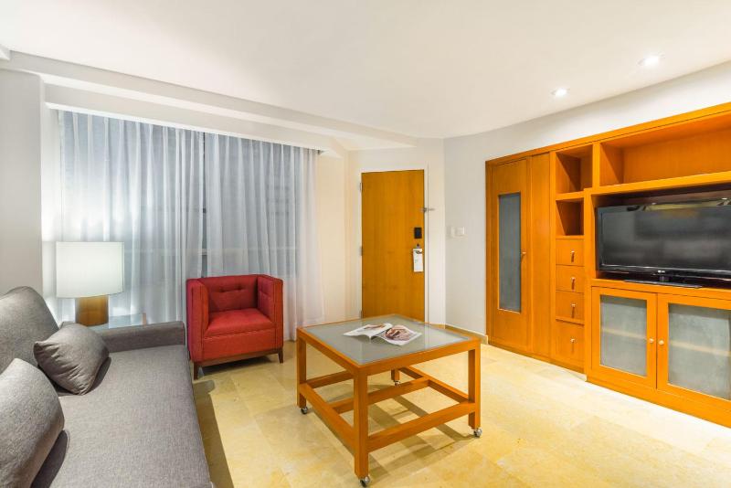 Eurostars Zona Rosa Suites - image 10
