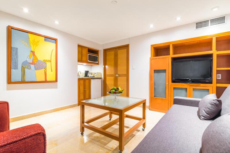 Eurostars Zona Rosa Suites - image 12
