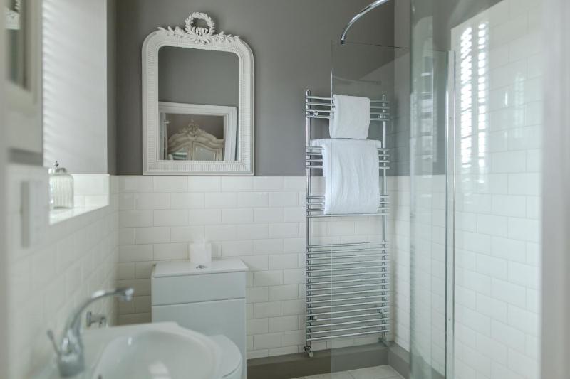 Double Room image 1